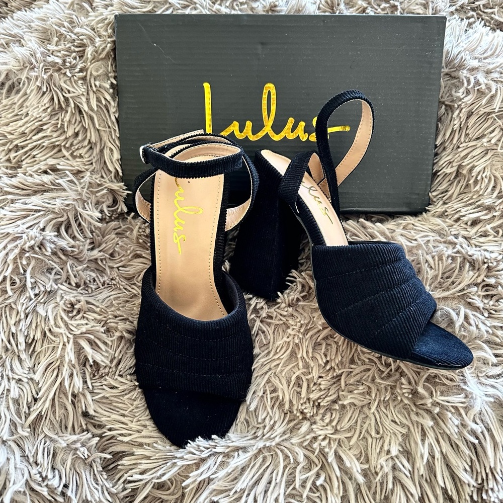 Lulu's Rahele Black Block Heels - Picture 2 of 5